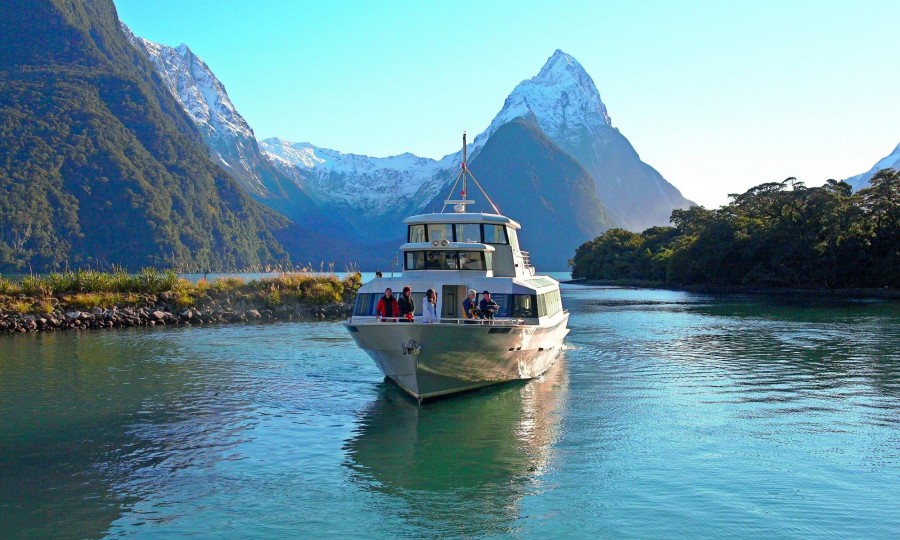 Mitre Peak Cruises 1 for Fland Tours