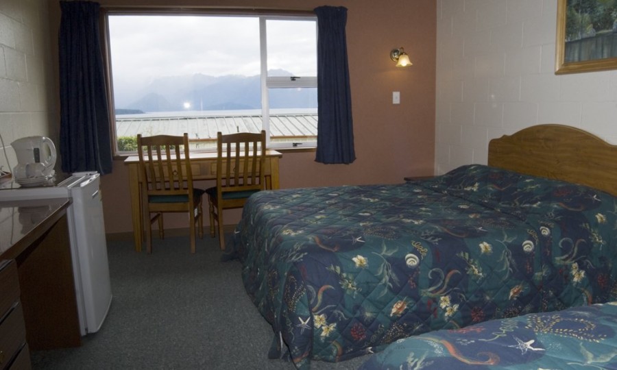 Manapouri Lakeview Motor Inn 5