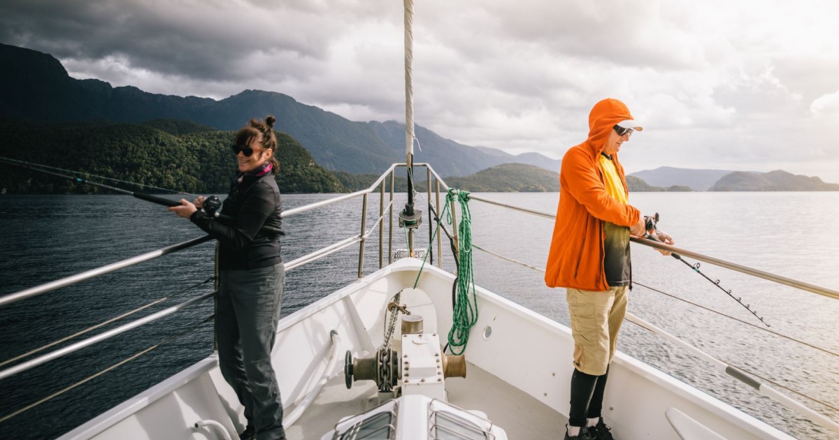 fiordland fishing trips