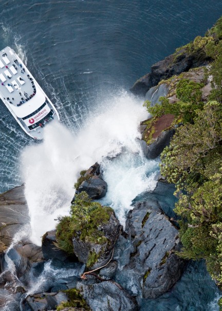 Milford Sound Nature Cruise under Stirling Falls